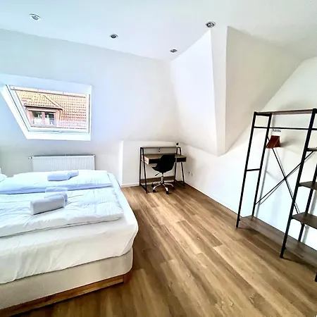 Hygge-flats-apartment Fuer 2-4, Wlan, Homeoffice プフォルツハイム